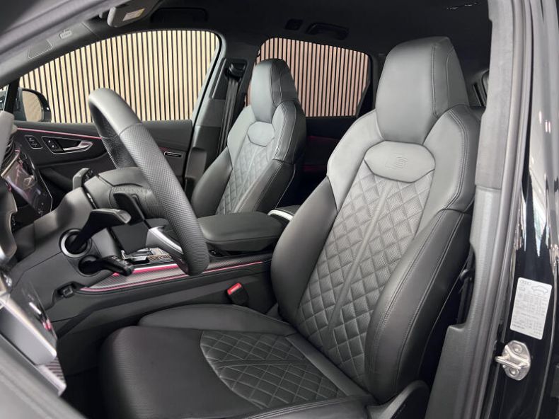 Audi SQ7 - hlavní fotka