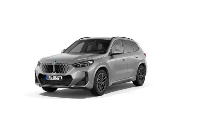BMW iX1 - hlavní foto