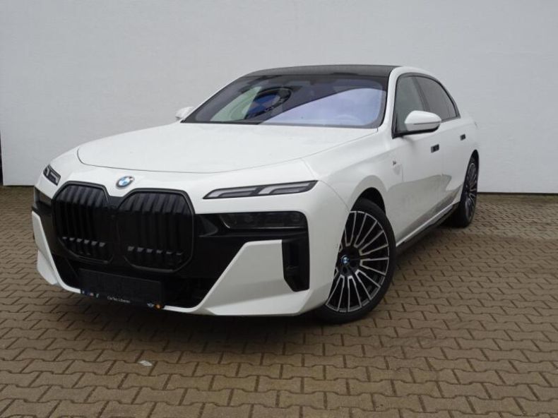 BMW Řada 7 - hlavní foto